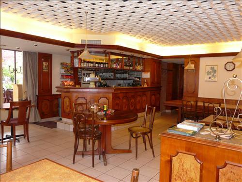 La Dent-Du-Midi Hotel & Restaurant Saint-Maurice Nhà hàng bức ảnh
