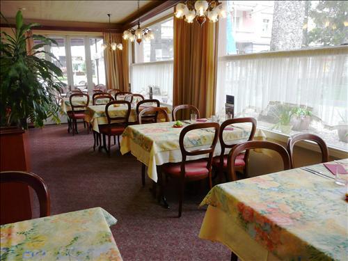 La Dent-Du-Midi Hotel & Restaurant Saint-Maurice Nhà hàng bức ảnh